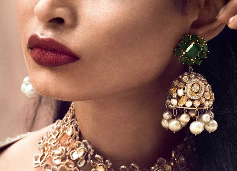 gold jhumka