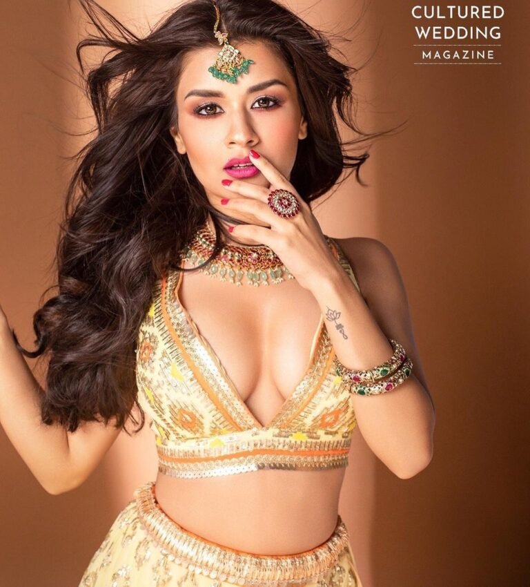 latest blouse designs for lehenga