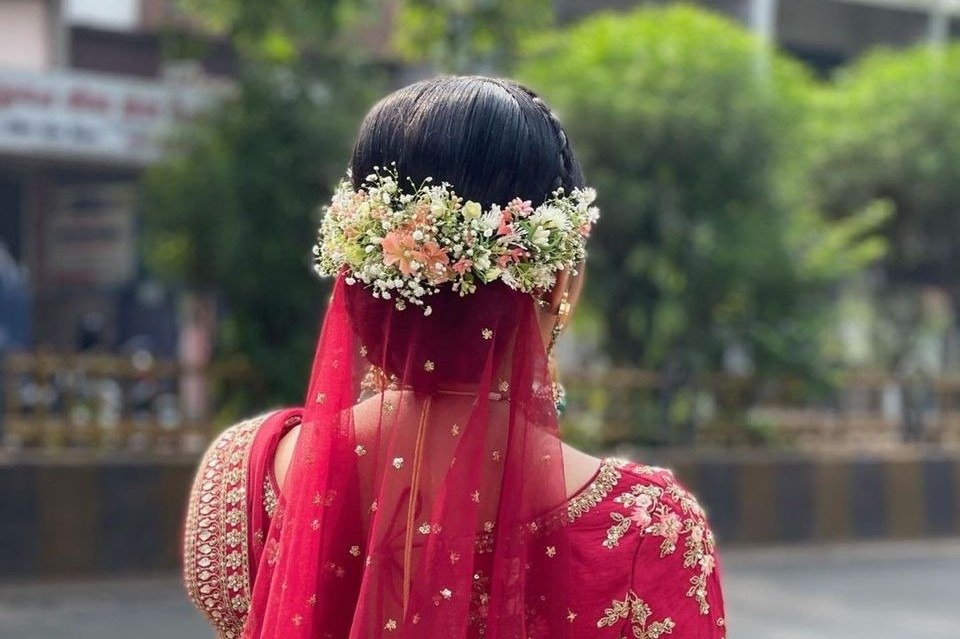 18 Stunning Indian Bridal Hairstyles Curated By Bollywood Hairstylists |  Allure