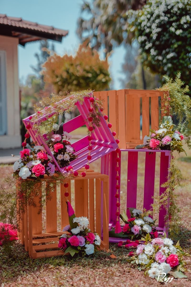 DIY: DECOR - Mehndi sign ✨ #diy #diydecor #decor #mehndinight #bollywo... |  TikTok